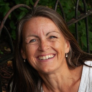 Fiona French