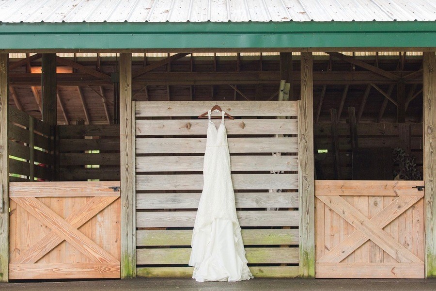 Real Weddings At Polo Barn At Saxony Farm In Lexington Ky